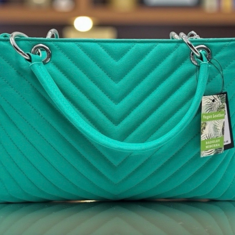 Badgley Mischka Elegant Turquoise Shoulder Bag with Chain Strap. NWT - Picture 2 of 3